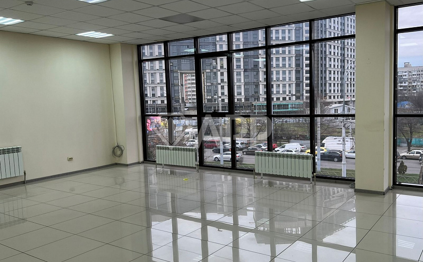 Сдам офисное помещение, 400 м² фото
