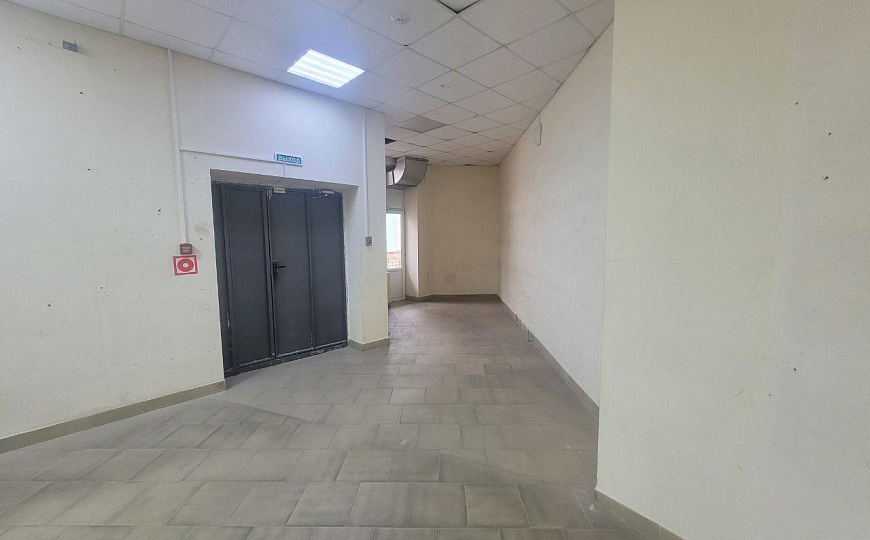 ТЦ " Квадро" 470 м2. фото