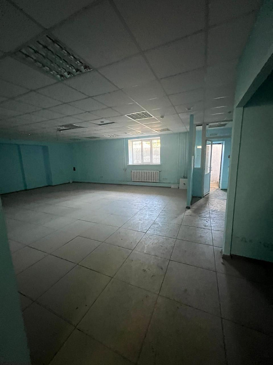Помещение на высоком цокольном этаже, 123 м2 фото