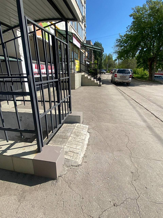 Помещение на высоком цокольном этаже, 123 м2 фото