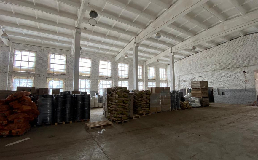 Сдам производственное помещение, 1 300 м² фото