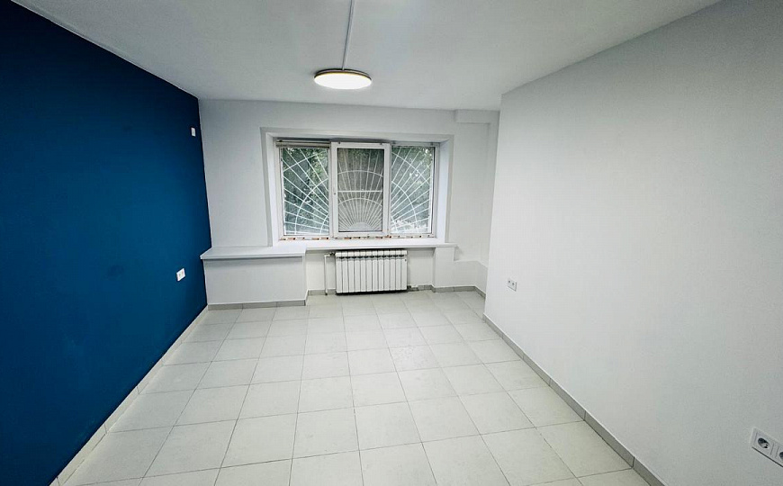 Офисы с мокрой точкой, салон, бьюти услуги 70 м² фото