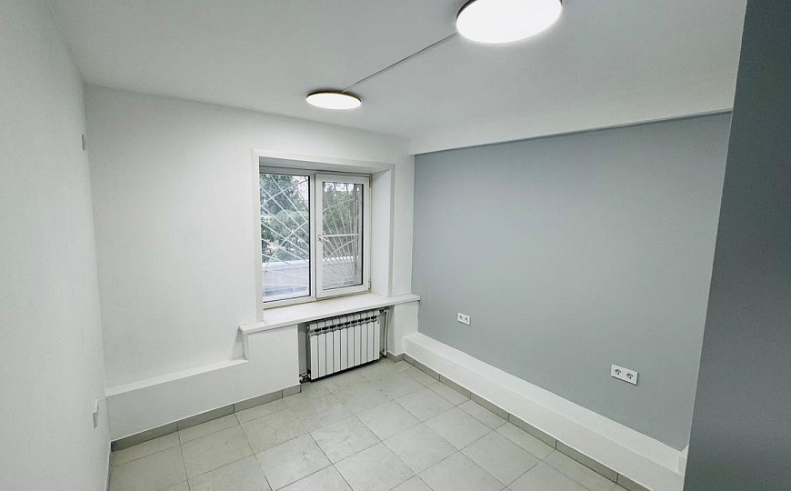 Офисы с мокрой точкой, салон, бьюти услуги 70 м² фото