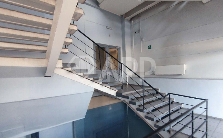 Бизнес-центр/офисный центр, 700 м² фото