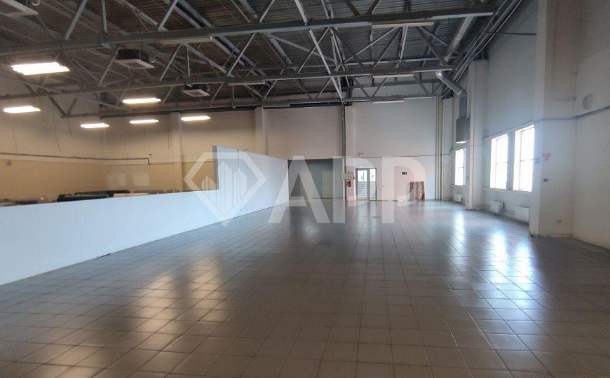 Бизнес-центр/офисный центр, 700 м² фото