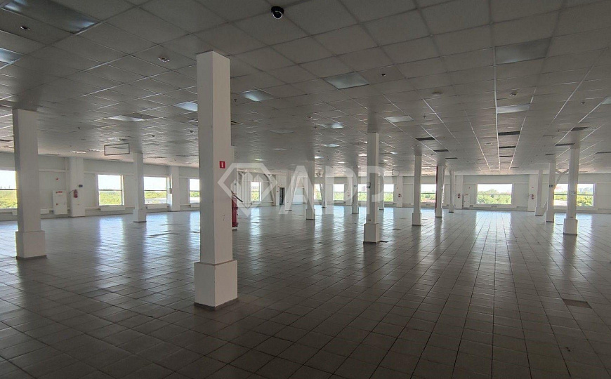 Бизнес-центр/офисный центр, 700 м² фото