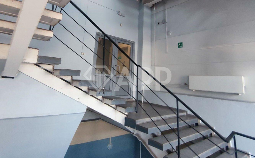 Бизнес-центр/офисный центр, 700 м² фото