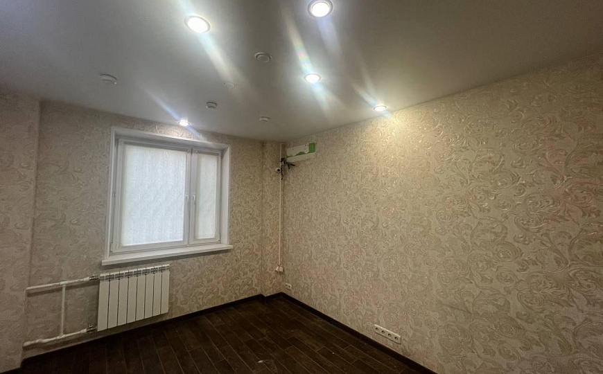 Помещение свободного назначения 84 м2 на круговом перекрестке фото