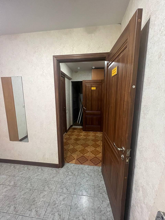 Помещение свободного назначения 84 м2 на круговом перекрестке фото