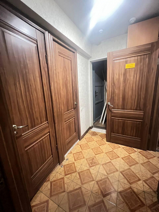 Помещение свободного назначения 84 м2 на круговом перекрестке фото