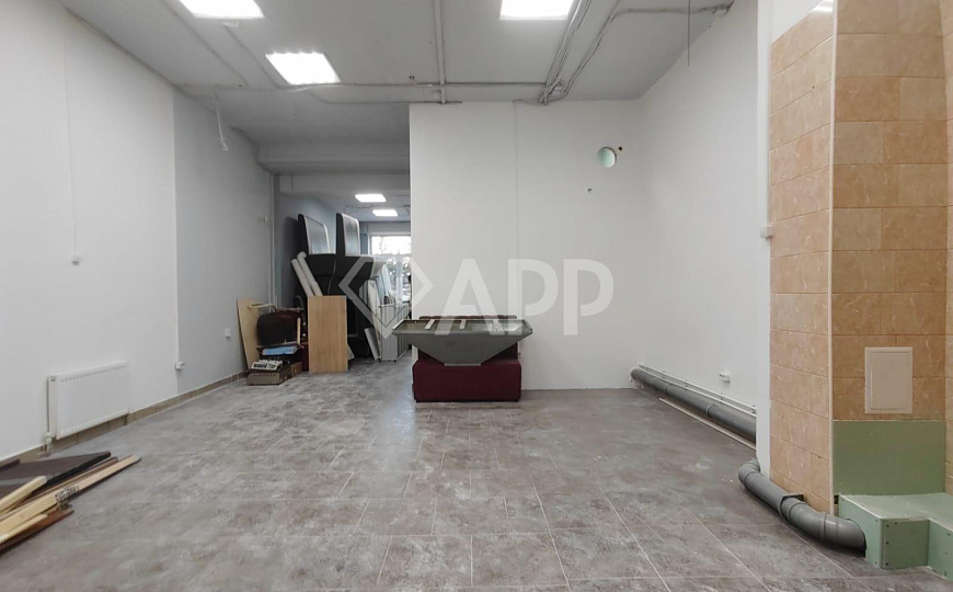 Сдам торговое помещение, 80 м² фото