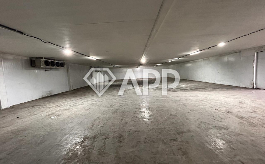 Сдаю складское помещение, 415 м² фото