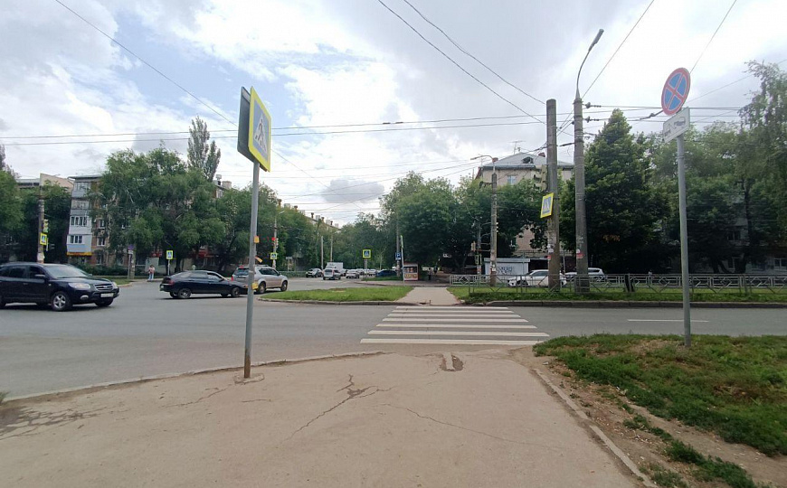 Помещение свободного назначения на первой линии. фото
