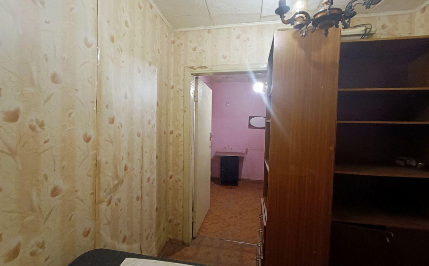 Помещение свободного назначения на первой линии. фото