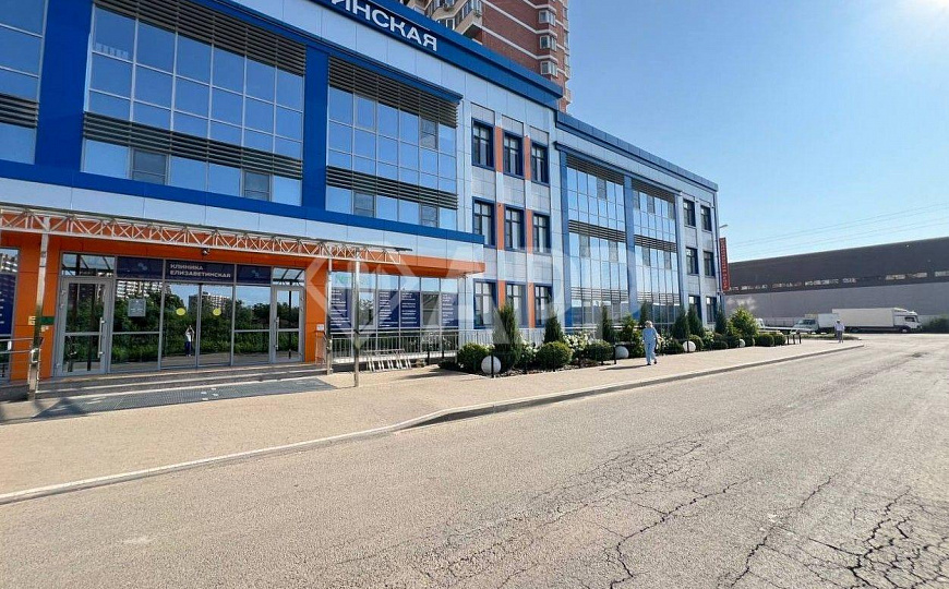 Продаю отдельно стоящее здание, 3 862 м² фото