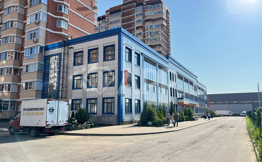 Продаю отдельно стоящее здание, 3 862 м² фото
