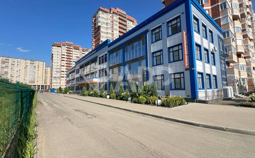 Продаю отдельно стоящее здание, 3 862 м² фото