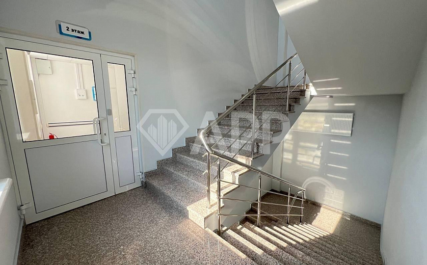 Продаю отдельно стоящее здание, 3 862 м² фото