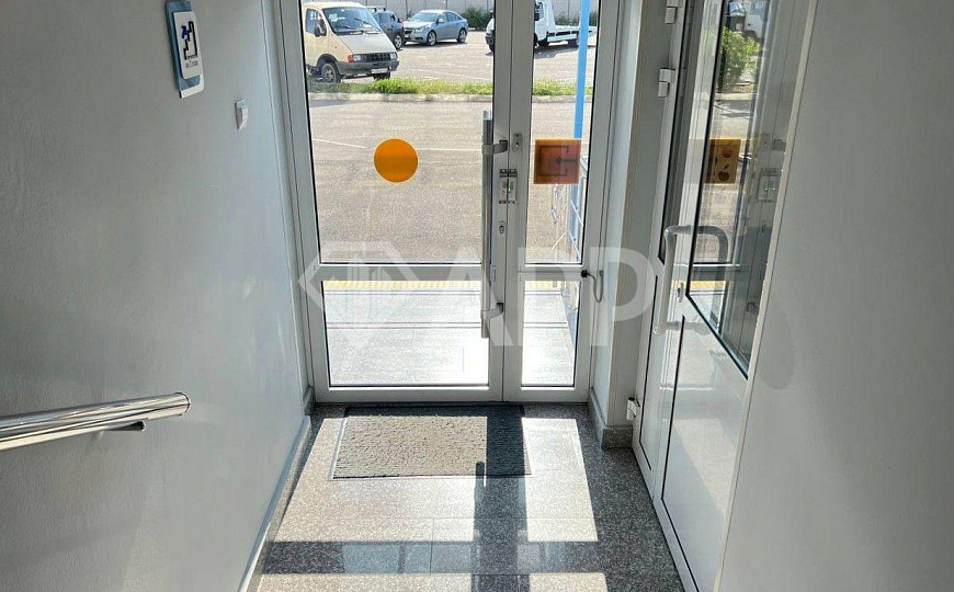 Продаю отдельно стоящее здание, 3 862 м² фото