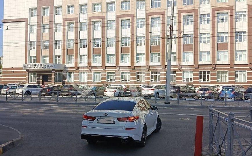 Сдам в центре города отдельно стоящее здание фото