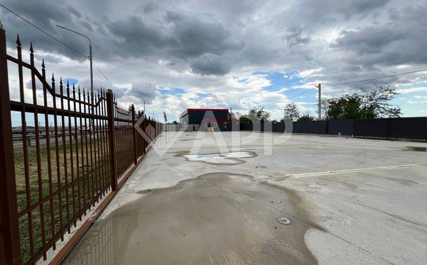Сдаю земельный участок, 1 000 м² фото