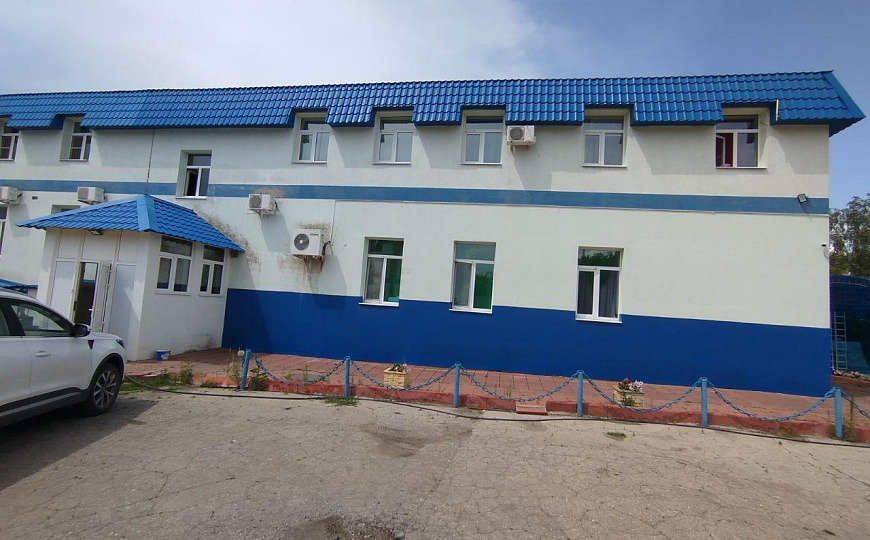 Гостиница 1000 м2 на 1линии фото