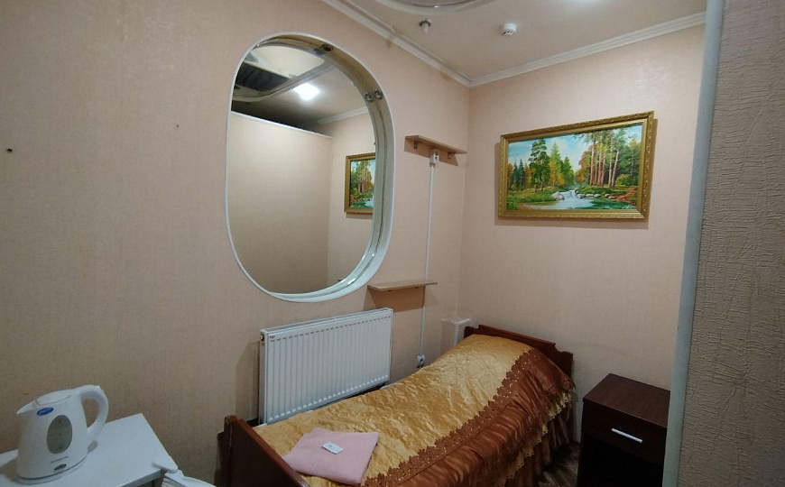 Гостиница 1000 м2 на 1линии фото