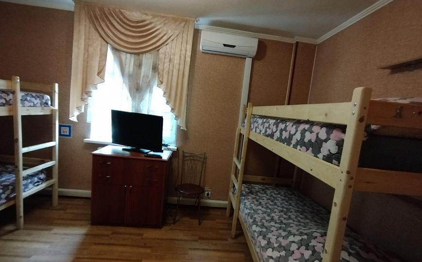 Гостиница 1000 м2 на 1линии фото