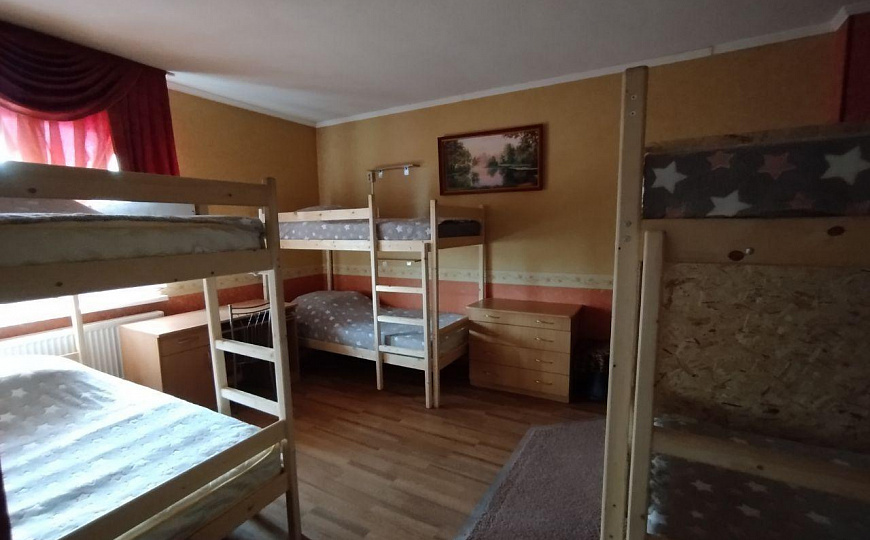 Гостиница 1000 м2 на 1линии фото
