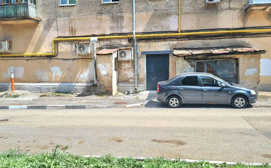 Помещение 267 м² на трафике в центре фото