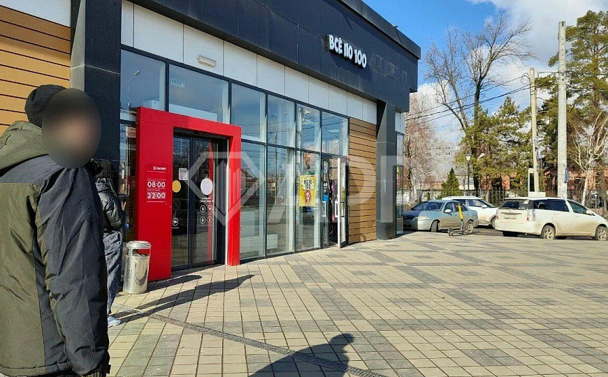 Сдам торговое помещение, 1 000 м² фото