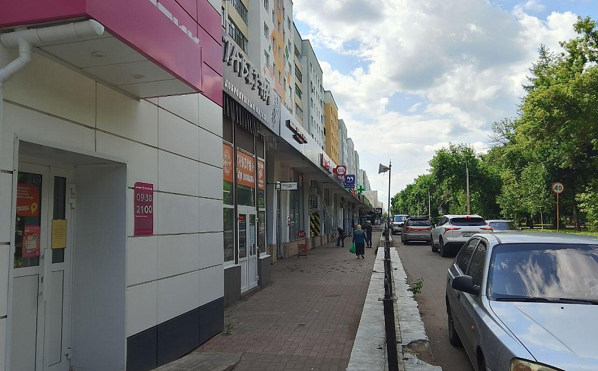 Продается помещение с готовым арендным бизнесом с сетевым арендаторт " магнит косметик ", в аренде б фото