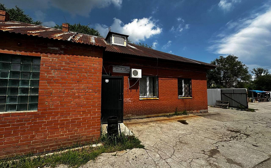 Аренда здания 317 м2 в центре г. Новокуйбышевска фото