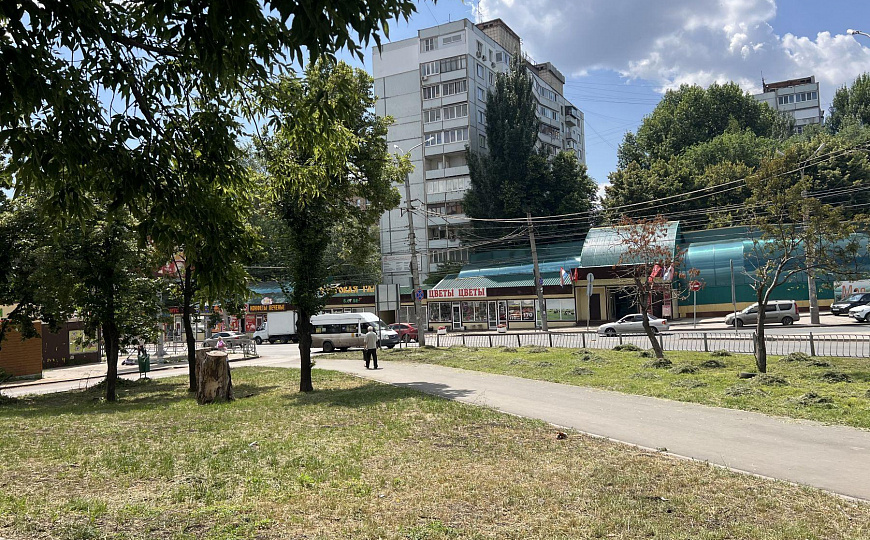 Коммерческое помещение 84 м² вблизи кругового перекрестка фото