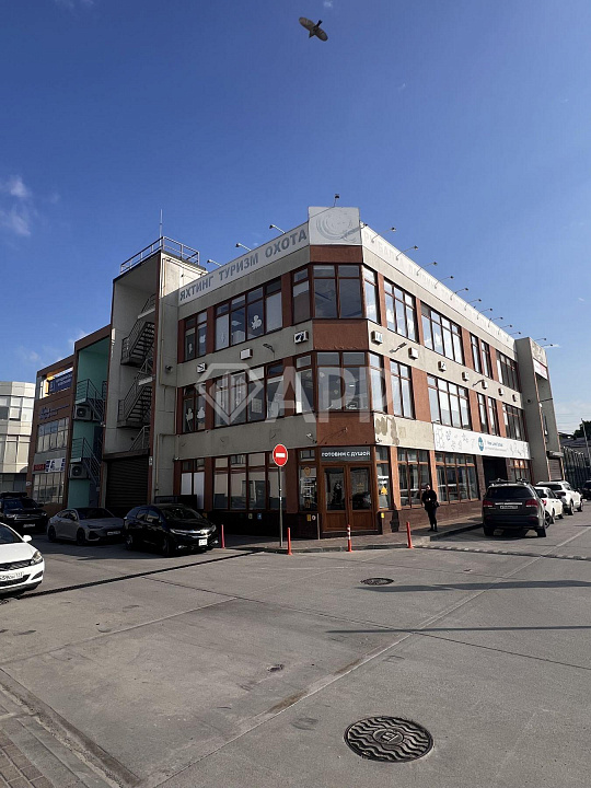 Продаю отдельно стоящее здание, 1 135 м² фото