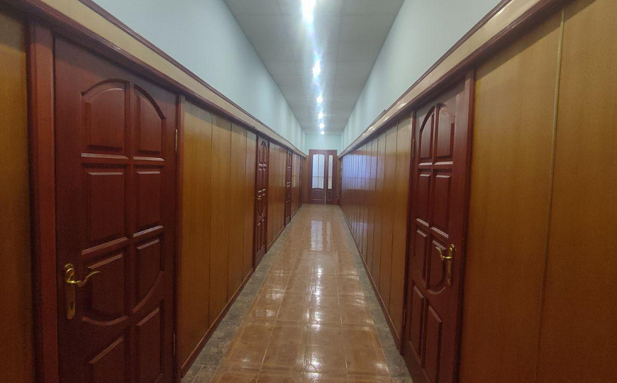 Сдам офис на  1ой линии, 300 м² фото