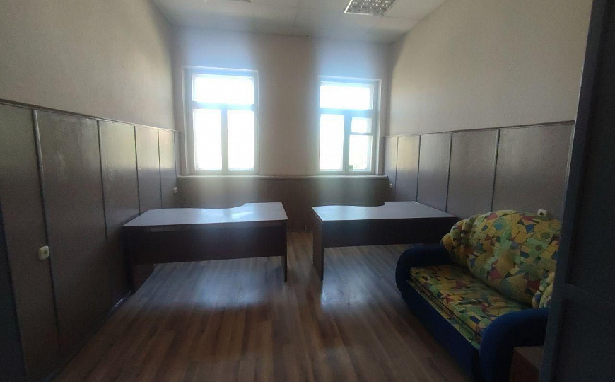 Сдам офис на  1ой линии, 300 м² фото