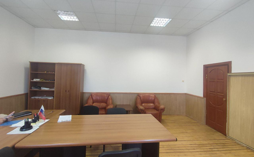 Сдам офис на  1ой линии, 300 м² фото