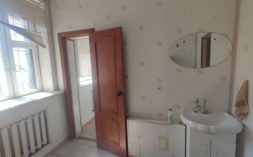 Сдам офис на  1ой линии, 300 м² фото