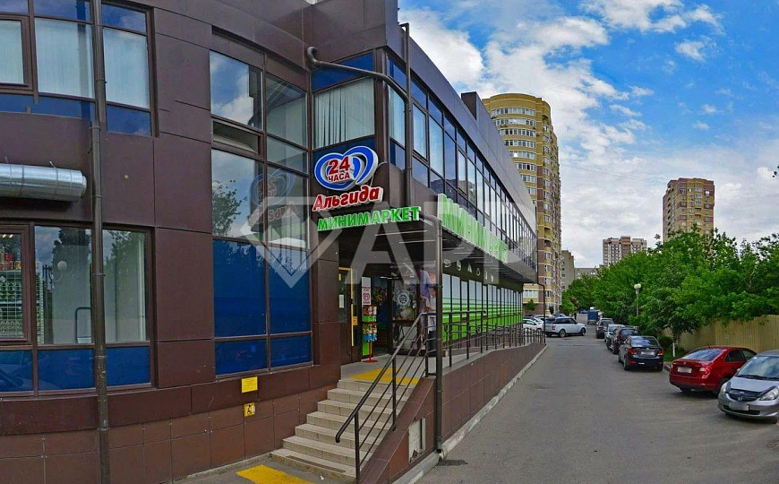 Сдам торговое помещение, 230 м² фото