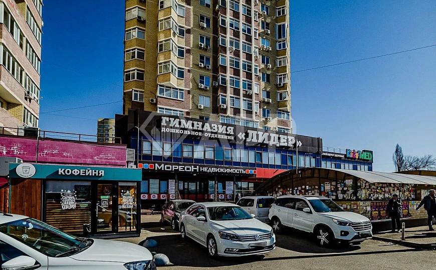 Сдам торговое помещение, 230 м² фото