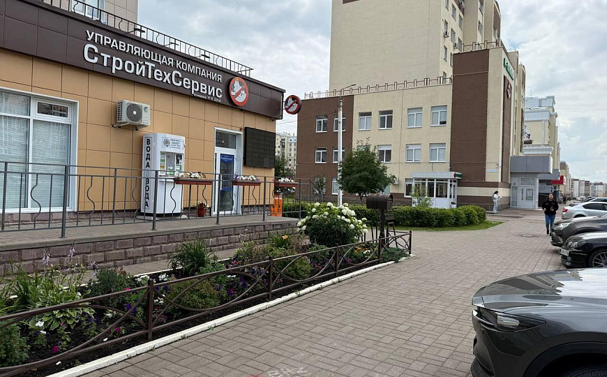 Коммерческое помещение на красной линии фото
