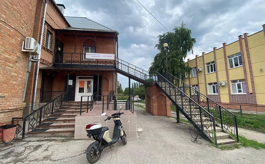Офис 57 м² в сердце живописного села фото