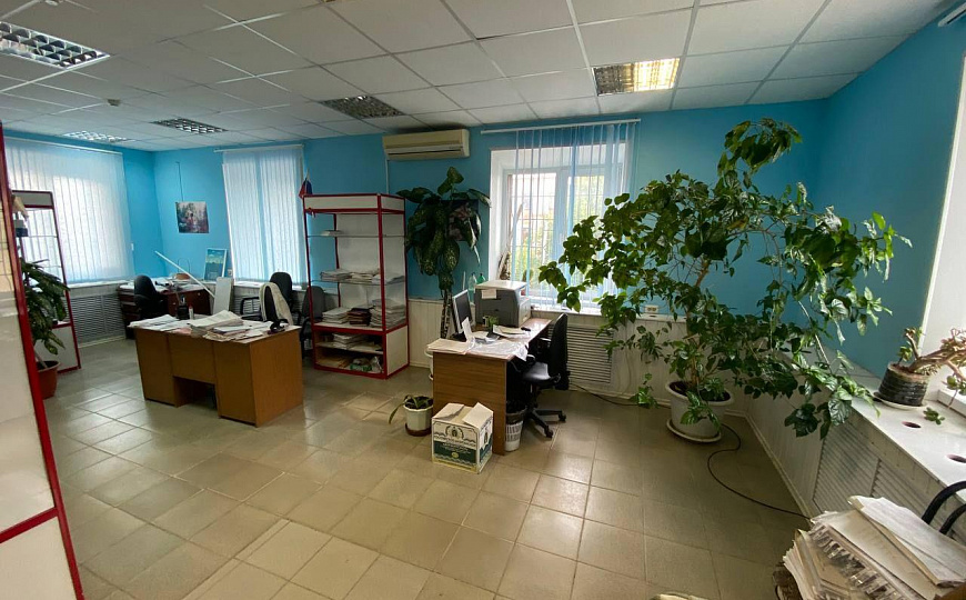 Офис 57 м² в сердце живописного села фото
