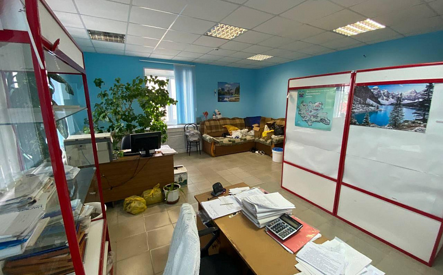 Офис 57 м² в сердце живописного села фото
