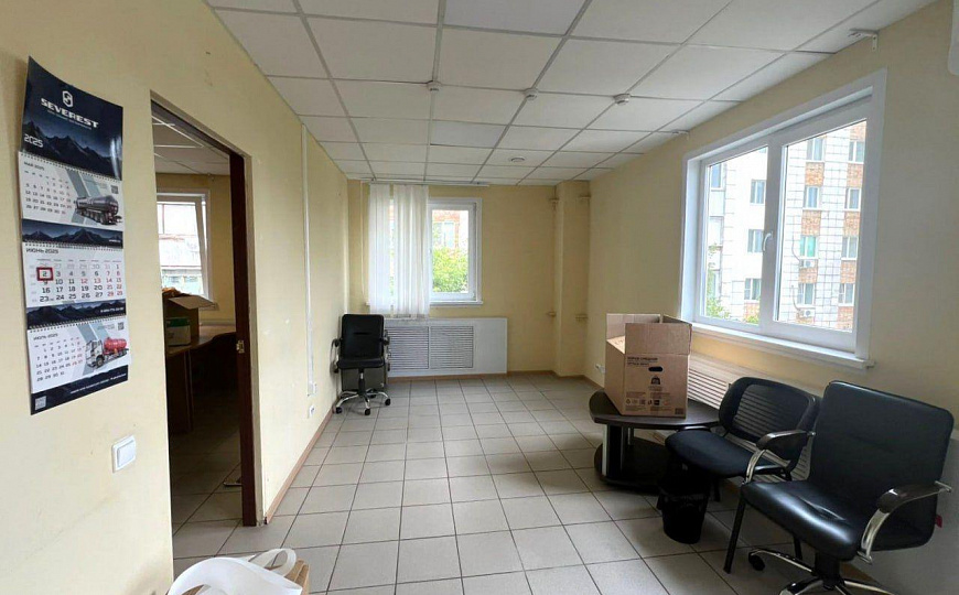 Офис 4 кабинета 72м2 фото