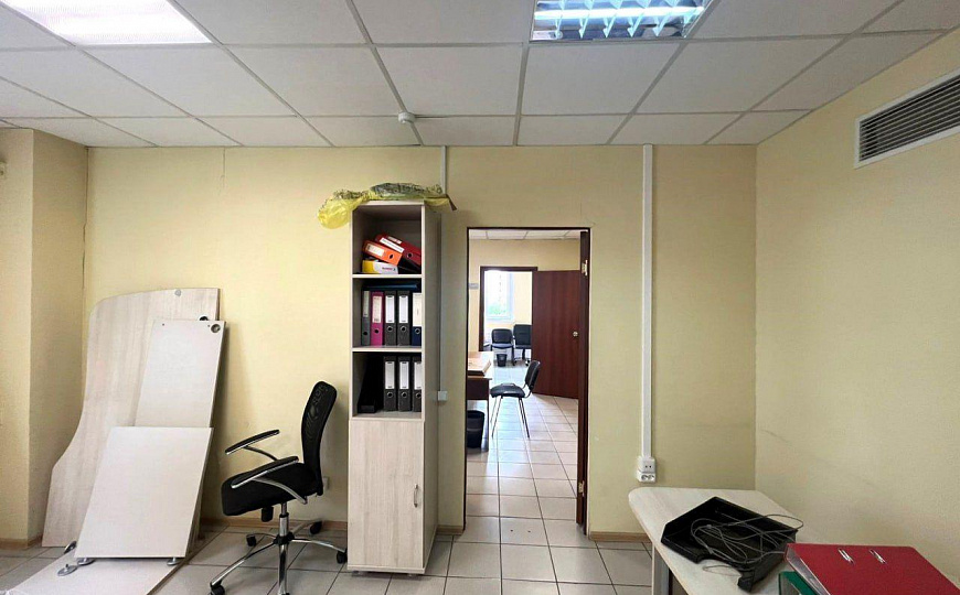 Офис 4 кабинета 72м2 фото