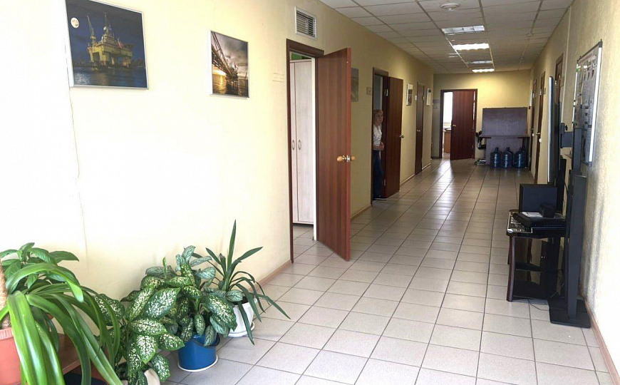 Офис 4 кабинета 72м2 фото
