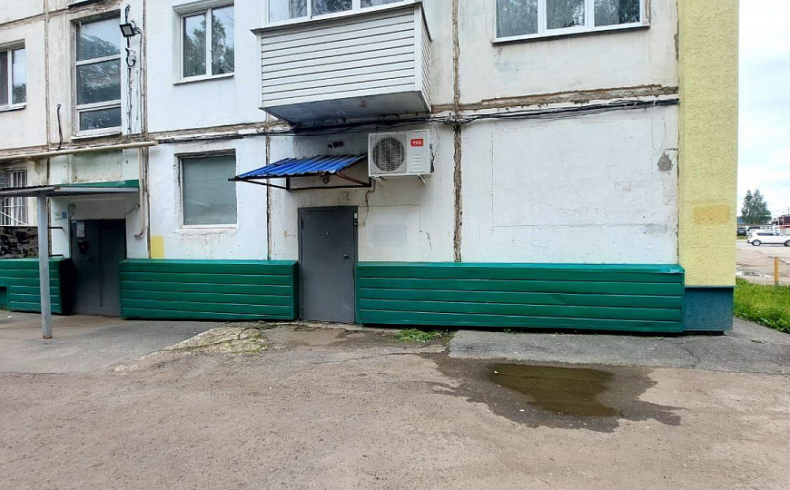 Помещение с арендаторами фото
