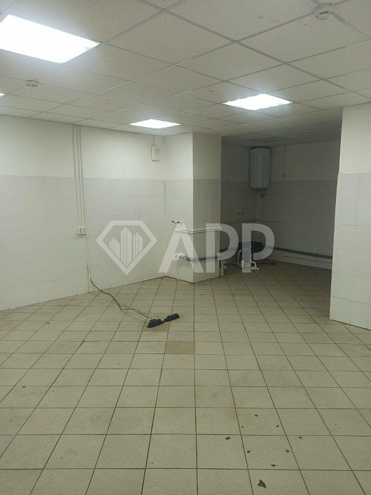 Сдаю торговое помещение 75 м2 фото